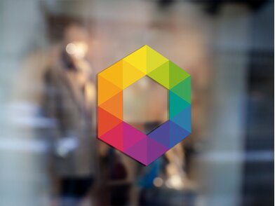 MY_PC_MY1729_Hexagon_on_Shopwindow