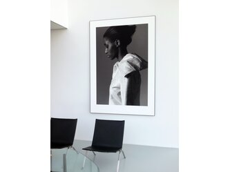 MY_PC_MY6000_BlackWhite_in_Frame