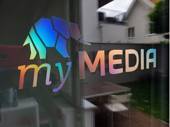 MY_PC_MY7560_Logo_on_Window1fe