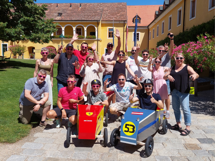 Teambild_02